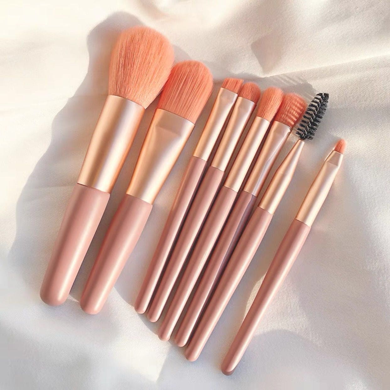 Set Of 8 Mini Makeup Brush Set, Soft Synthetic Hair Brushes, Eyeshadow Foundation Sculpting Brushes, Portable Soft Concealer Brush, Beauty Foundation Eye Shadow Tool Eyelash Brush With Bag Set Of 8 Mini Makeup Brush Set, Soft Synthetic Hair Brushes, Eyeshadow Foundation Sculpting Brushes, Portable Soft Concealer Brush, Beauty Foundation Eye Shadow Tool Eyelash Brush With Bag